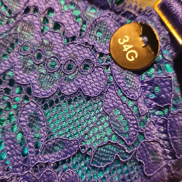 Ann Summers Sexy Plunge bra & matching sexy thong in blue lace - Picture 7 of 9